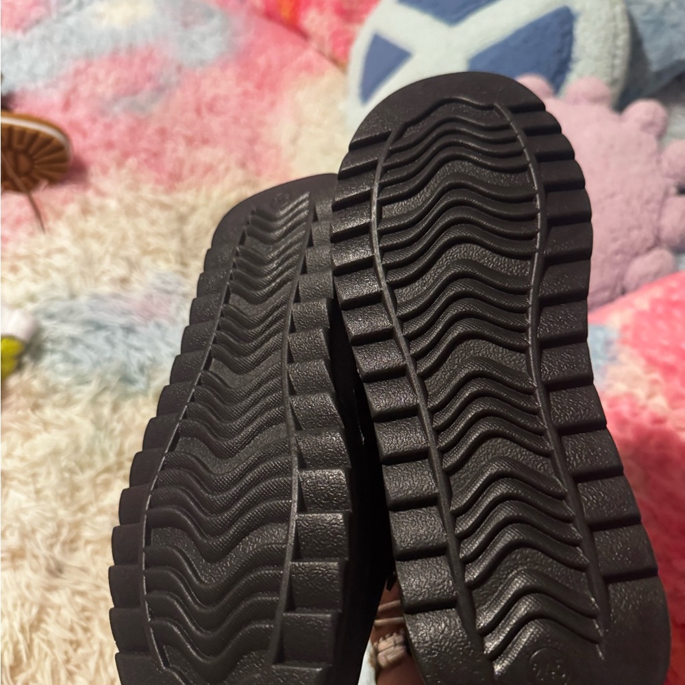 Black Women's Ankle Boots - Picture 3 of 7